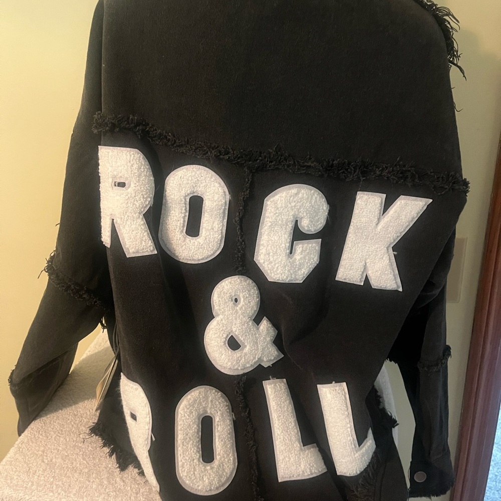 Denim Jacket‎ - Picture 4 of 6